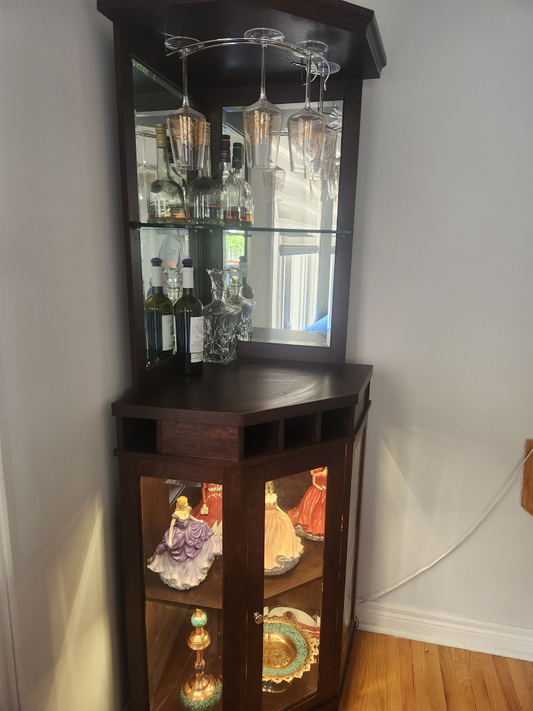 Luxury display cabinet with Wine and glass rack and lighting - photo 2
