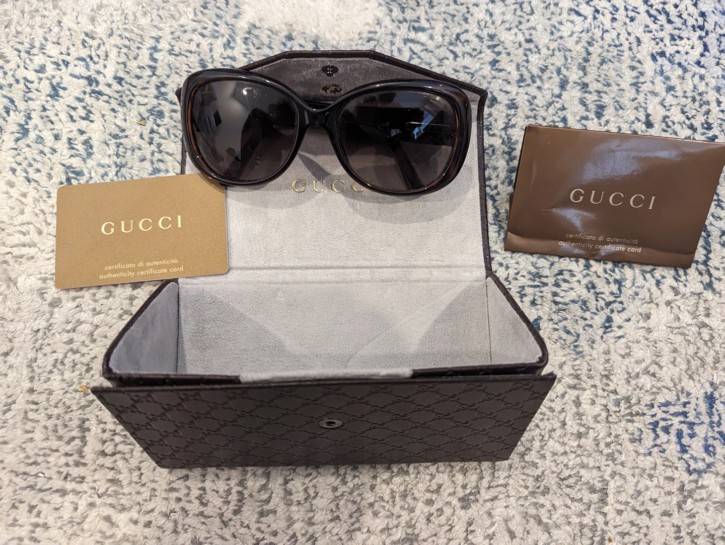 Authentic Gucci Sunglasses - Yonge and Finch area pickup