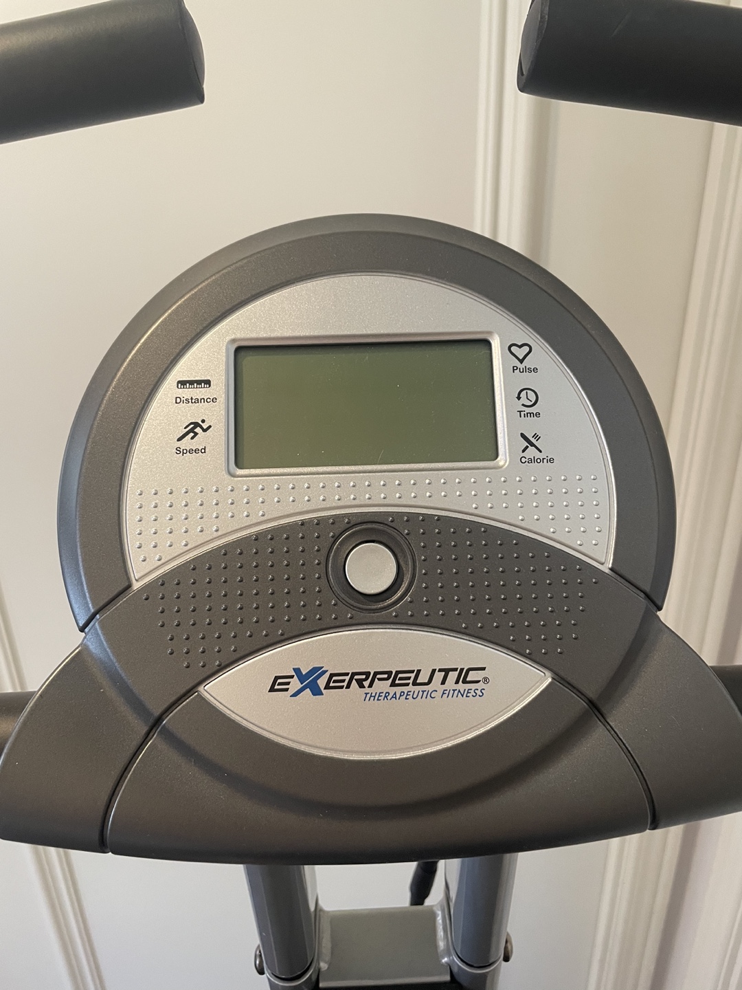 Compact exercise bike - photo 3