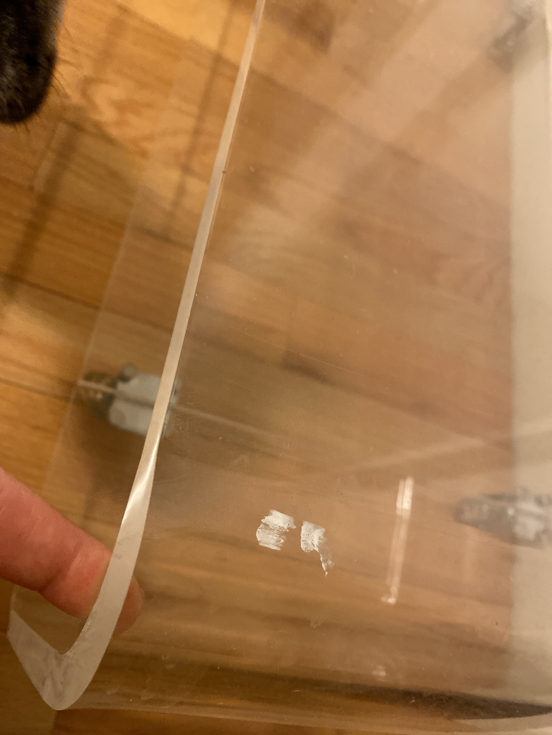 Acrylic coffee table on wheels - photo 2