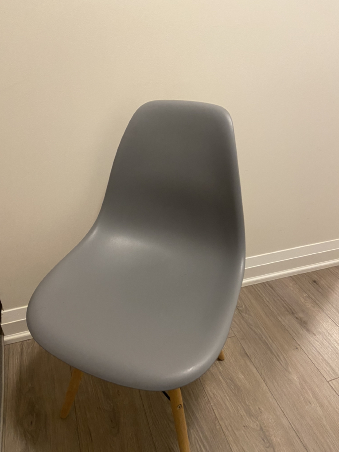 Set of 3 dining chairs ( Eiffel Style) image indicator(2)