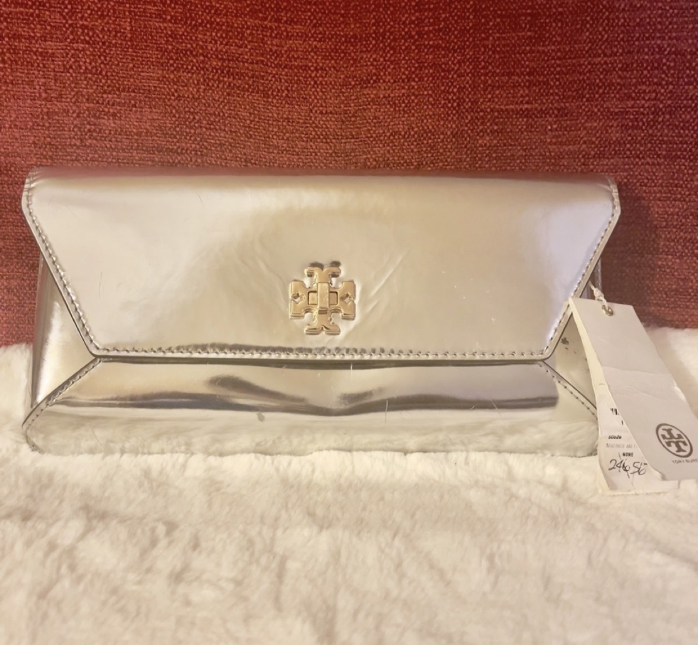 PreLoved Authentic Tory Burch metallic Envelope Clitch thumbnail