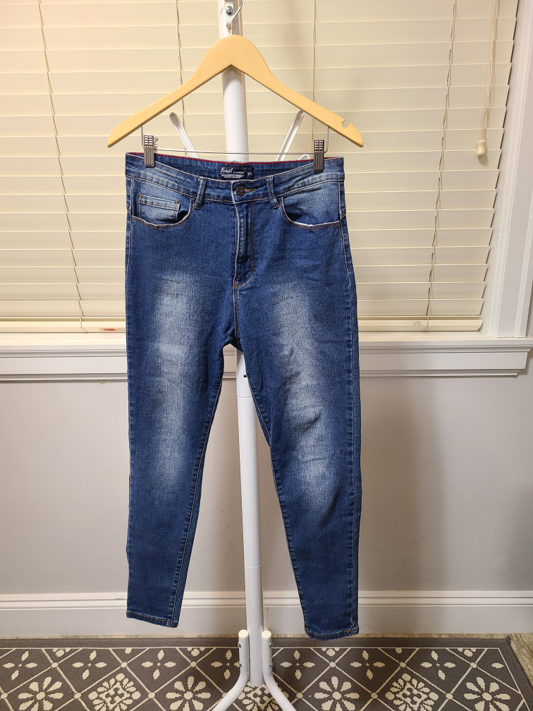 Jeans thumbnail