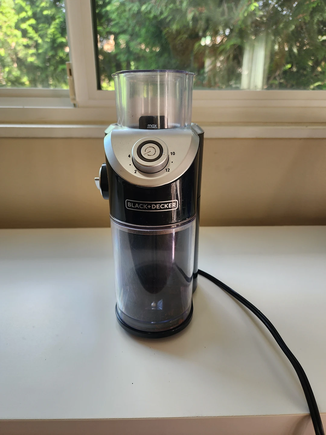 Burr Mill Coffee Grinder. BLACK+DECKER