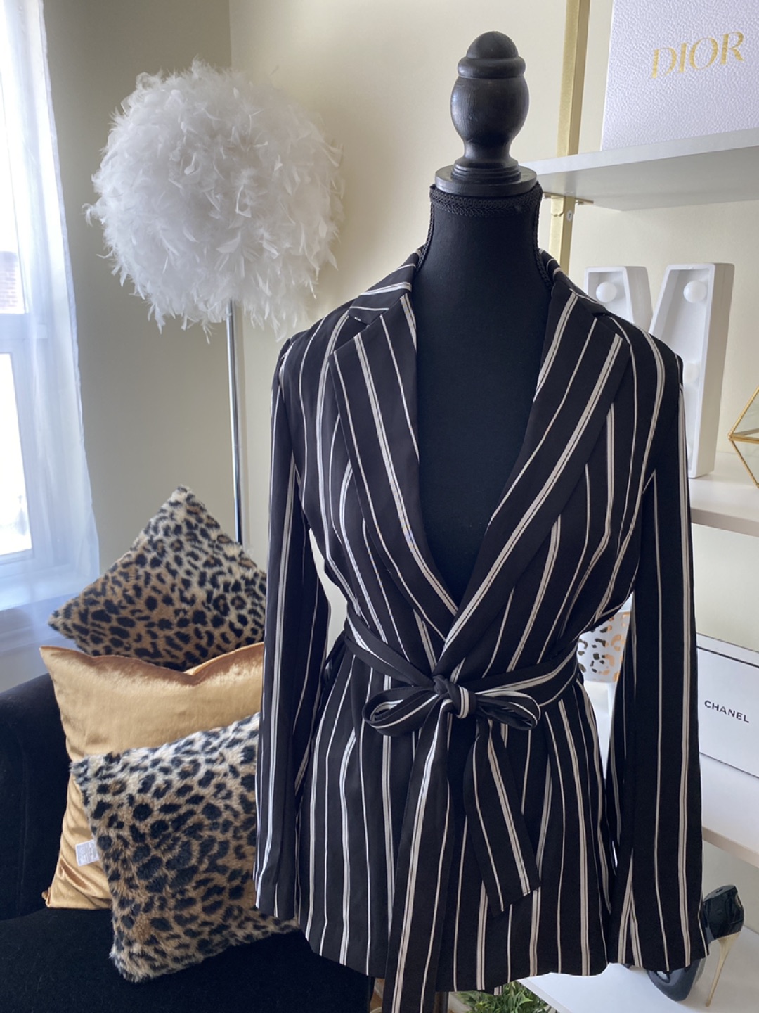 Woman blazer thumbnail