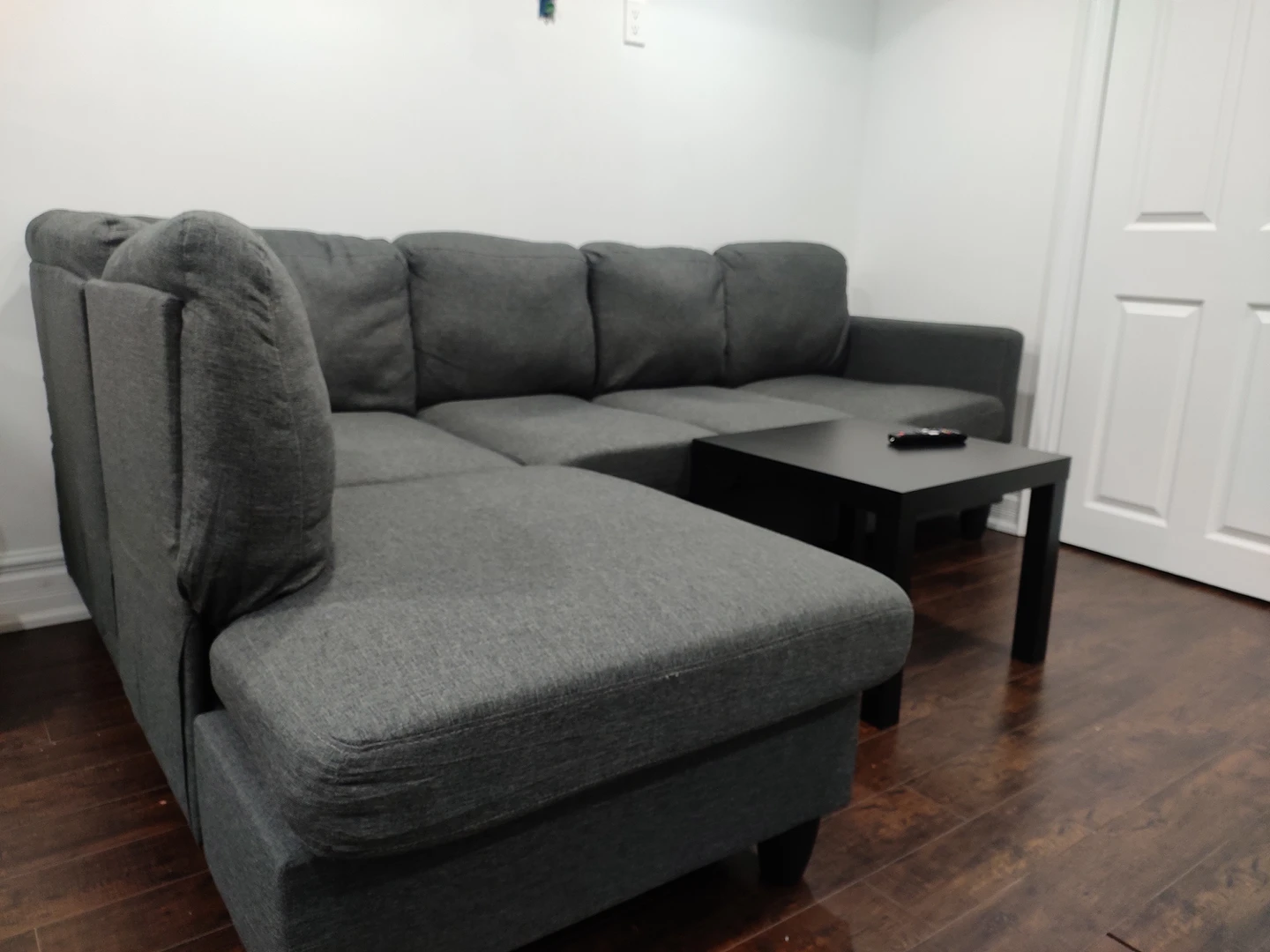 Best Deal!! Stylish Left hand sectional couch for Sale image indicator(7)