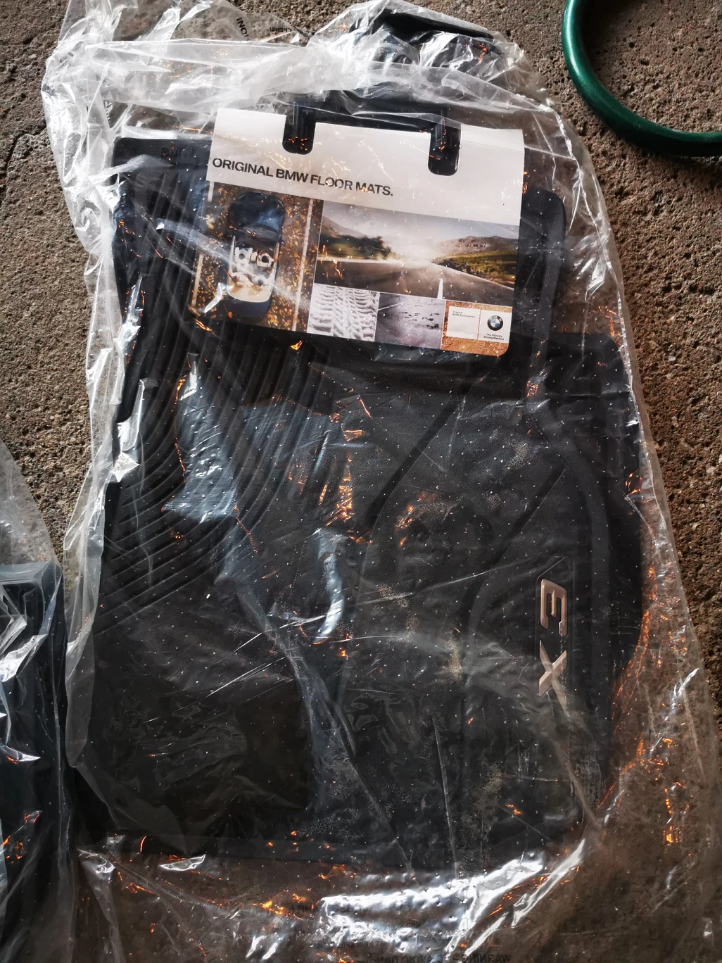 BRAND NEW BMW X3 2019 floor mats image indicator(2)