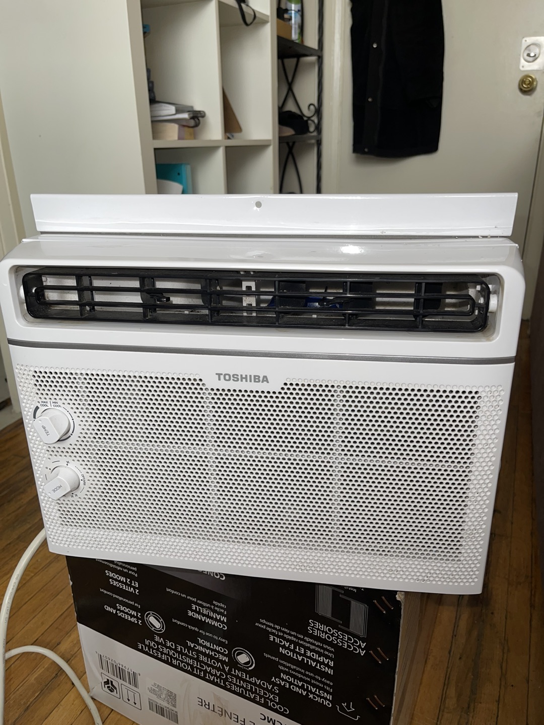 MOVING SALE Toshiba window AC Unit - photo 4