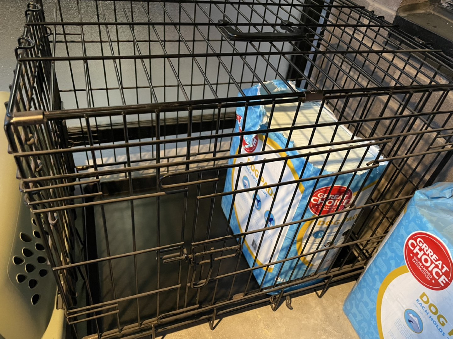 Dog crate