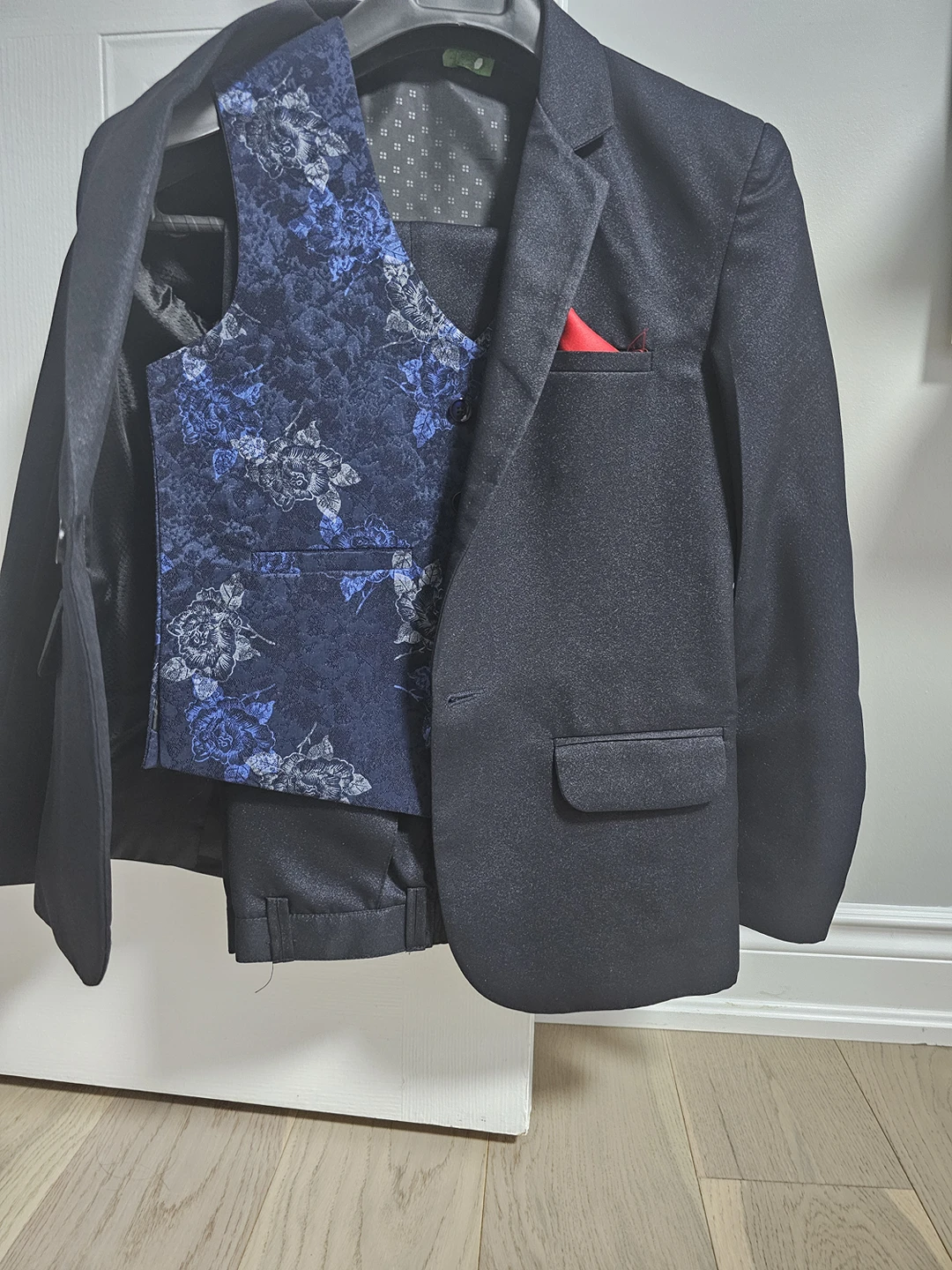 3 piece Blue Suit - size 12 - photo 3