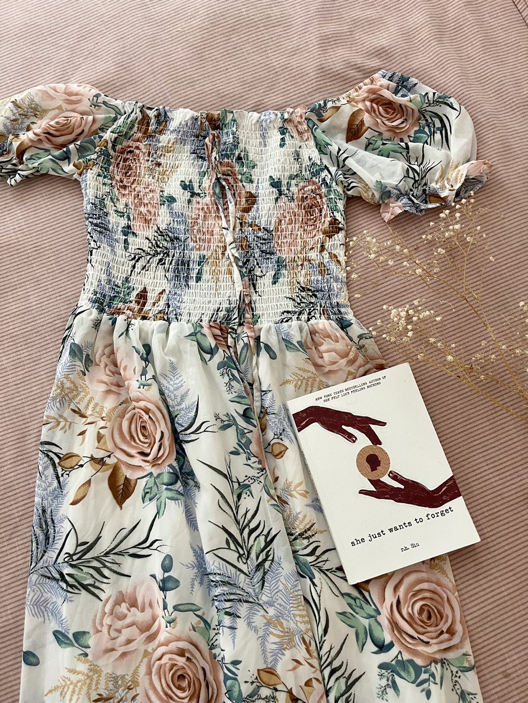 Summer dress thumbnail