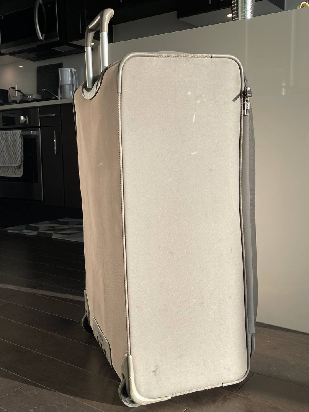 Suite Case Samsonite image indicator(2)