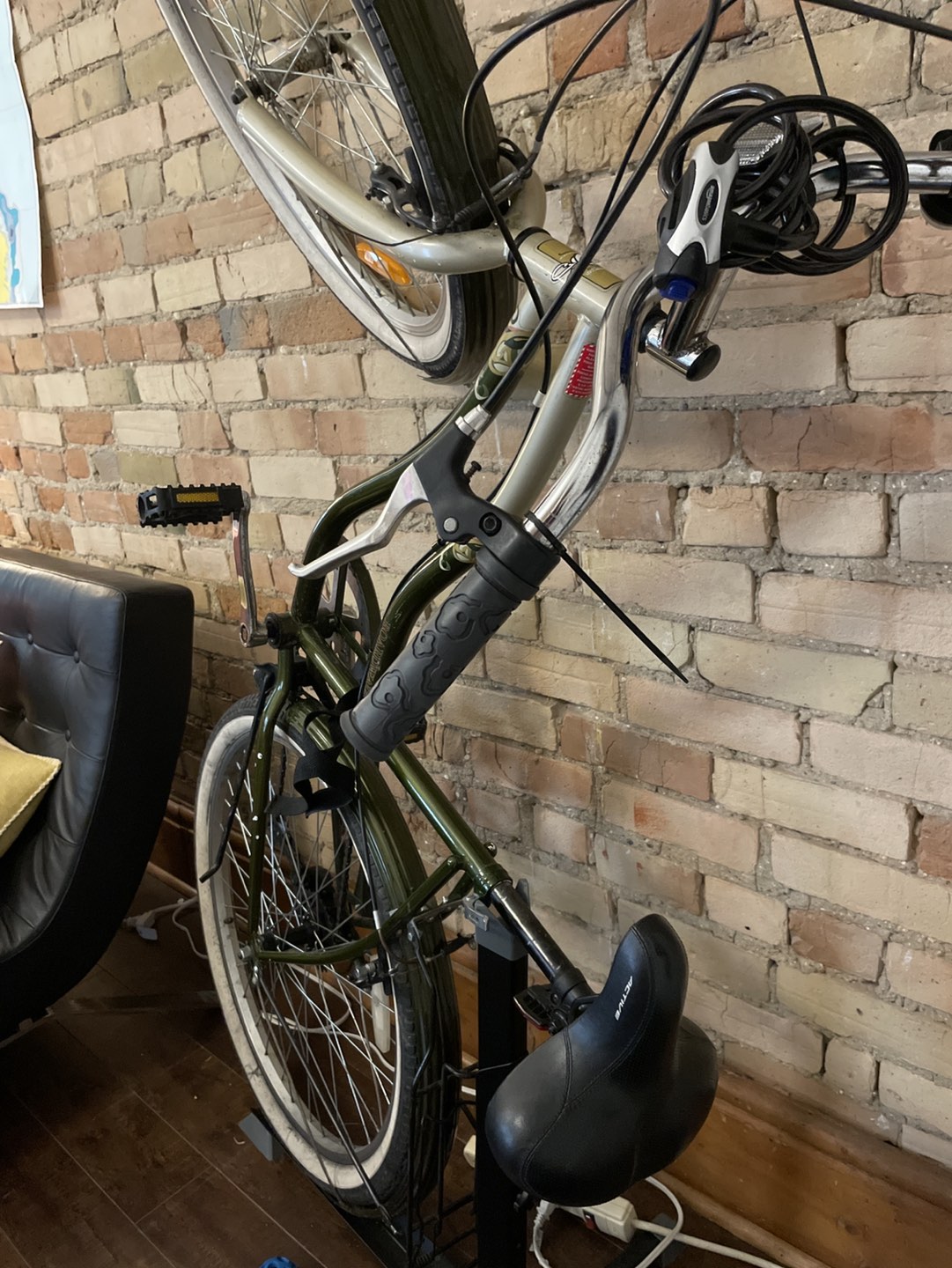 Raleigh cruising bike - photo 3