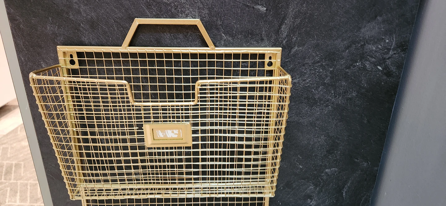 gold metal mesh hanging document folder filing wall - photo 4