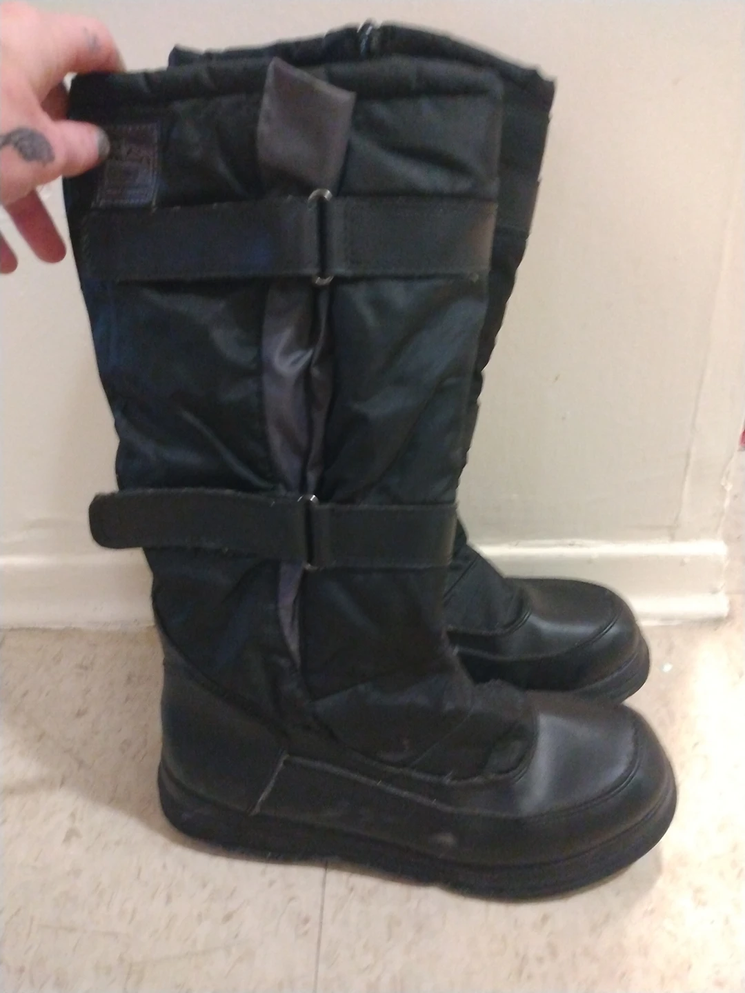 Wild Country Woman's Boots Size 9
