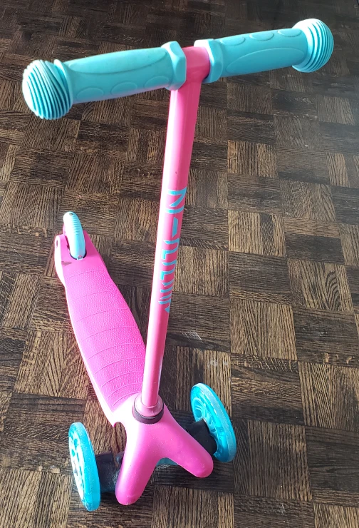 Kids Scooter thumbnail