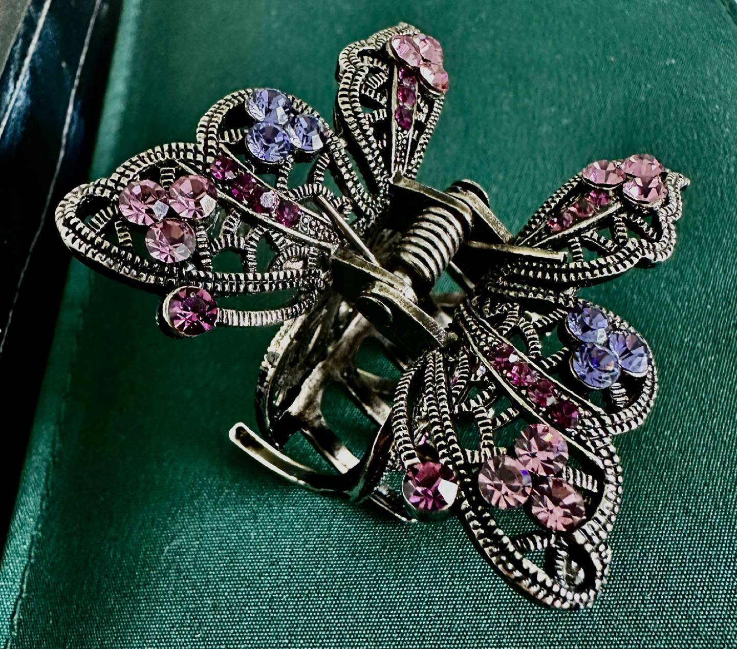 Elegant Metal Hair Clips with Stones image indicator(2)