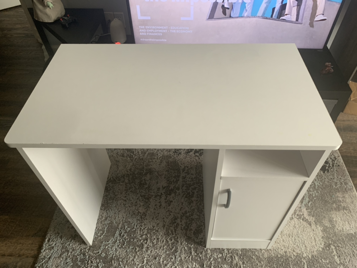 Small white desk - photo 2
