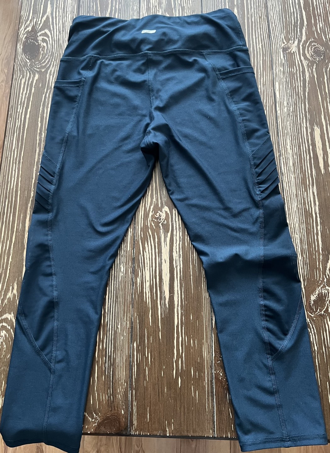 Workout leggings #freecycle image indicator(2)