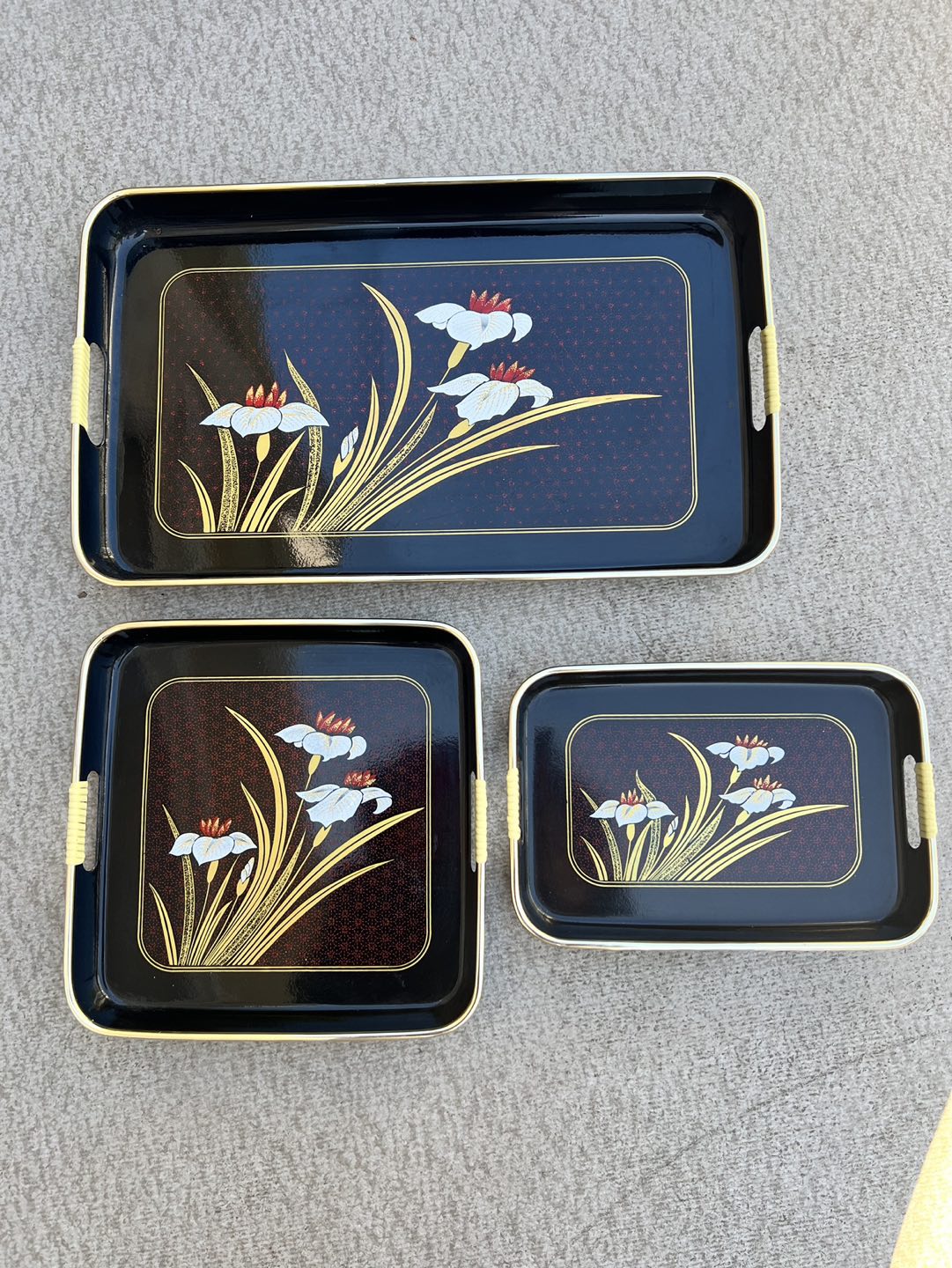 3 PC. LACQUERWARE TRAY SET thumbnail