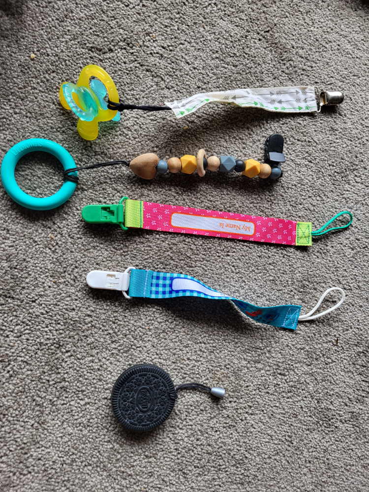 Teethers and Bib Clips #freecycle thumbnail