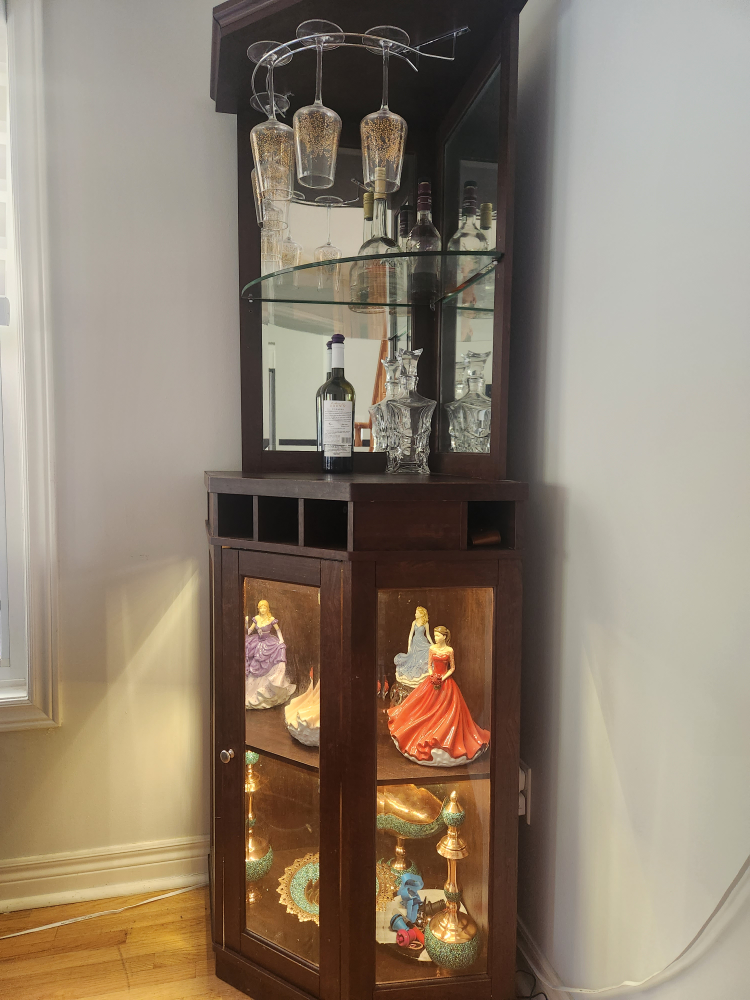 Luxury display cabinet with Wine and glass rack and lighting - photo 3