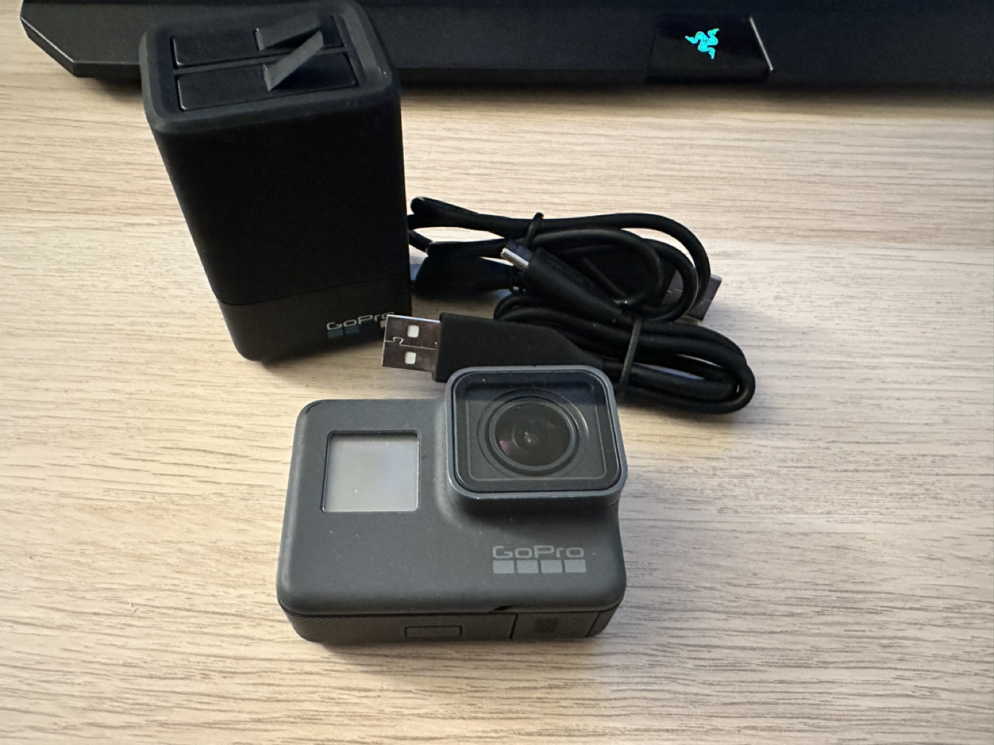 Gopro Hero 5 and extra battery