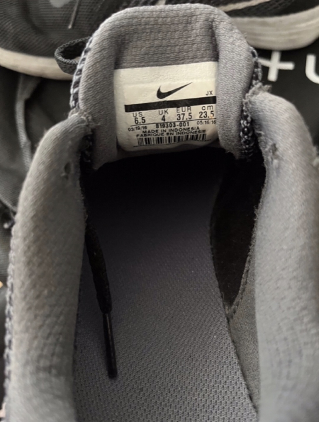 Nike running shoes - photo 3