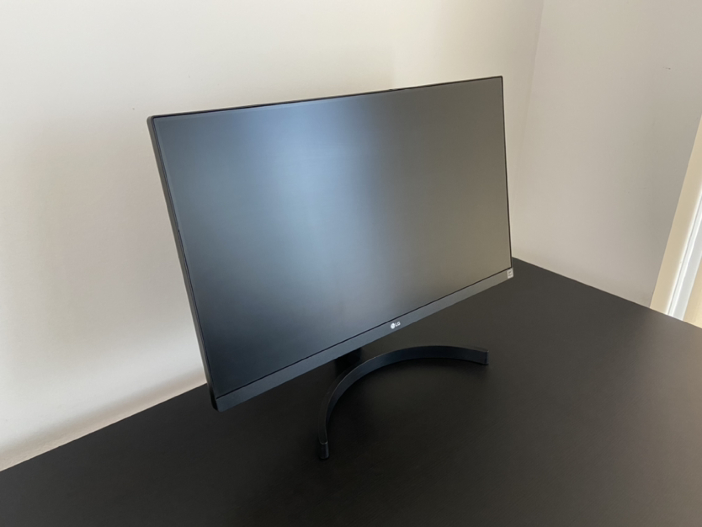 LG 24 inch Full HD (1920x1080) IPS Display