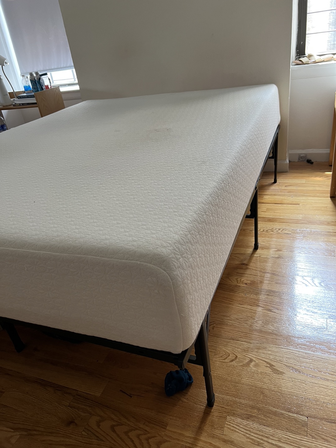 Queen mattress and metal bed frame