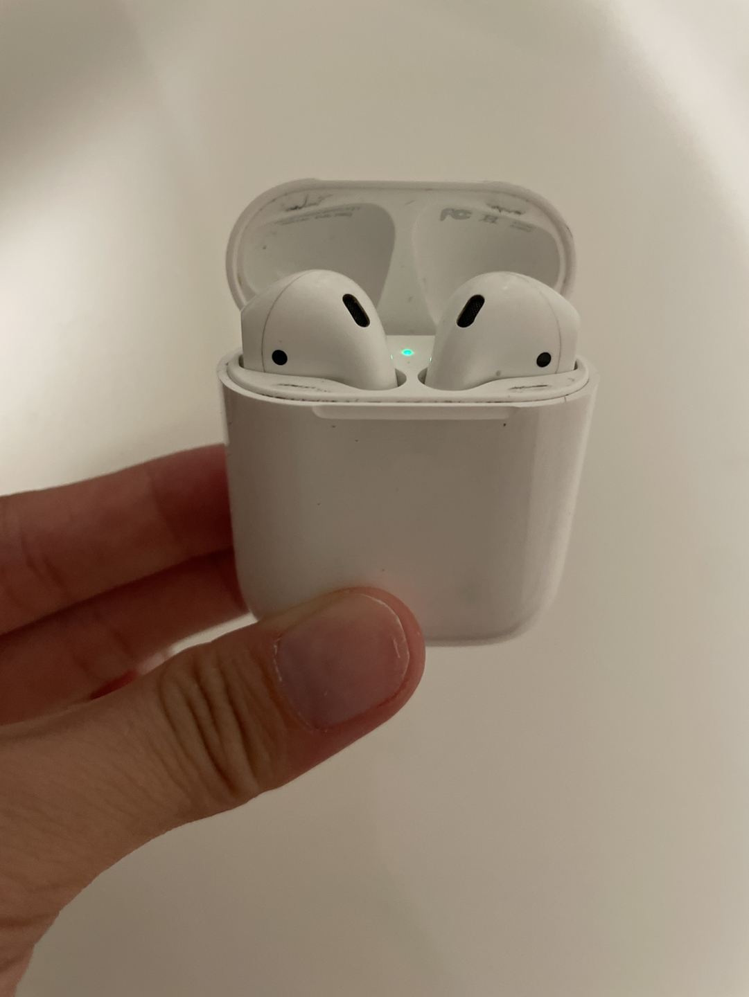 Airpod a2031 gen 2 - photo 2