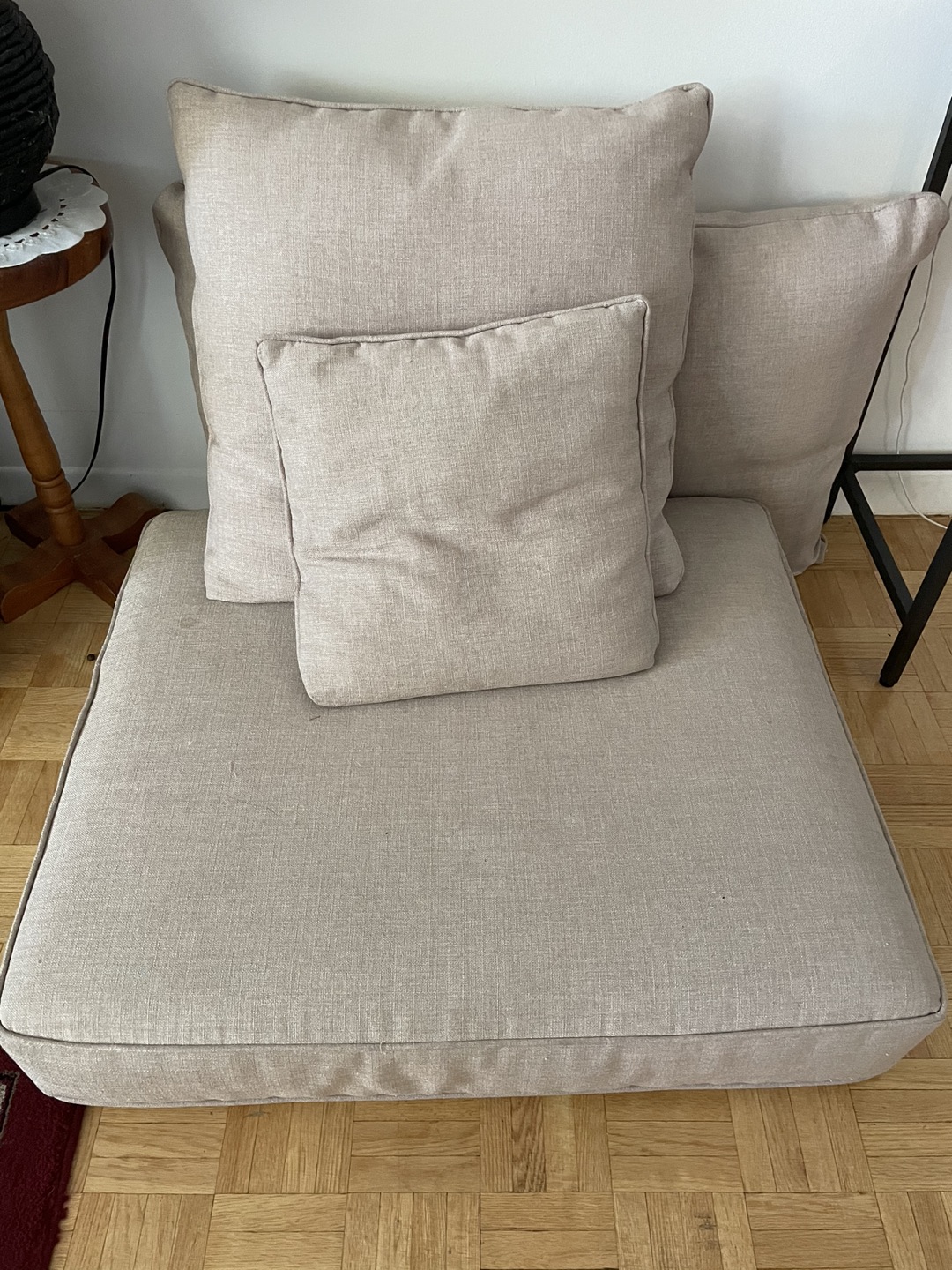 Floor cushions (2 sets) Total 8 cushions $25 thumbnail