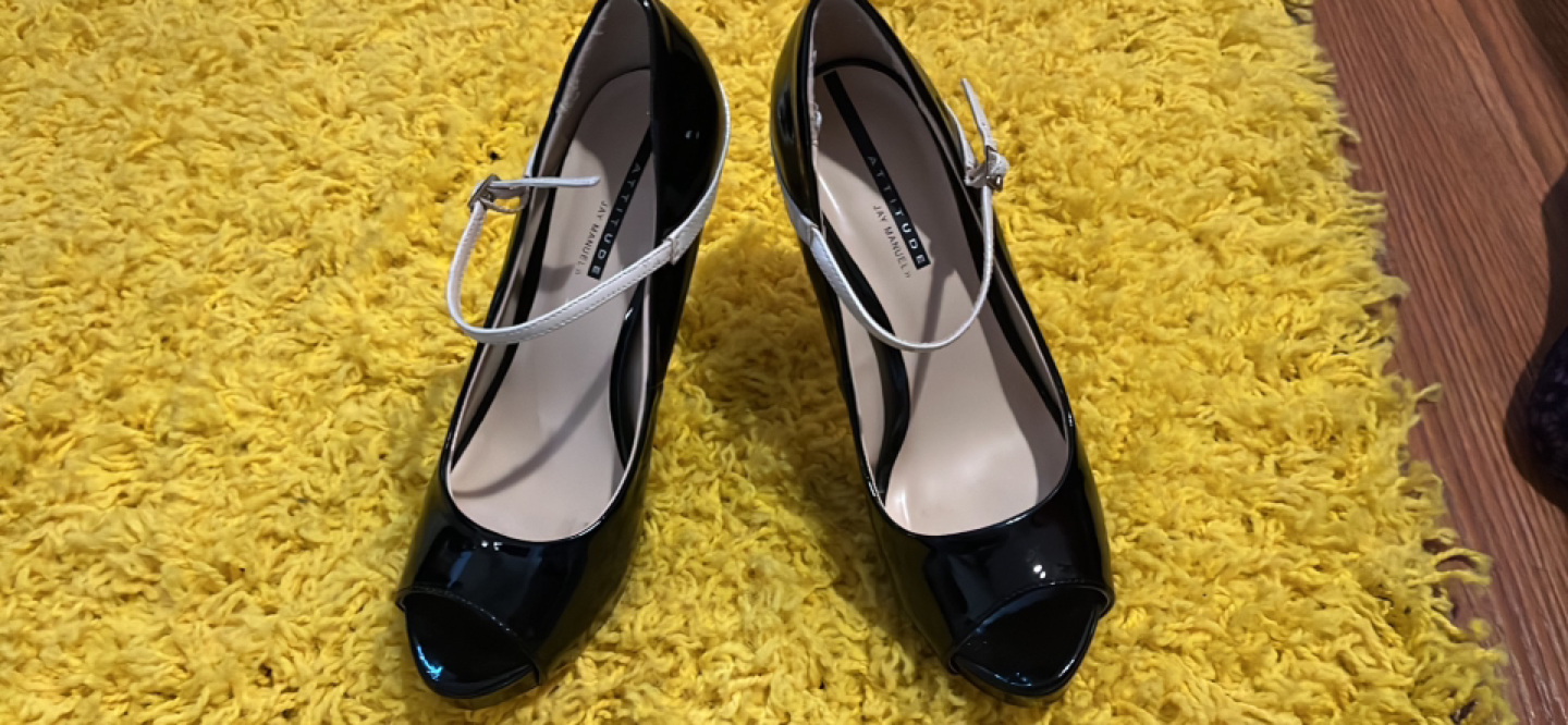 Women’s retro peep toe heels size 9 thumbnail