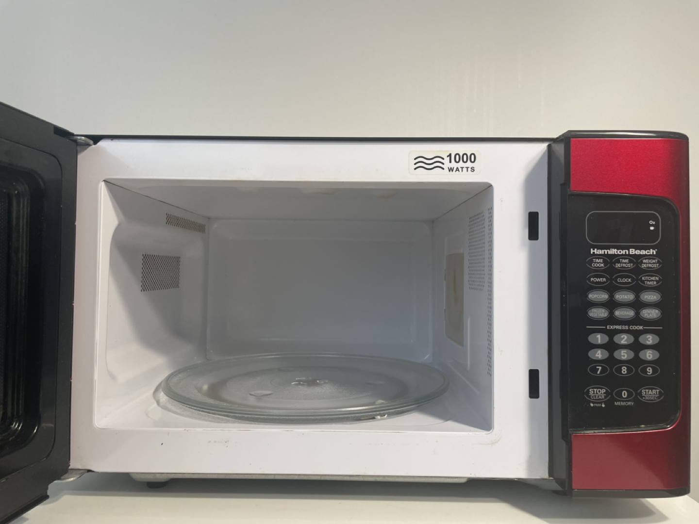 Hamilton Beach Microwave - photo 2