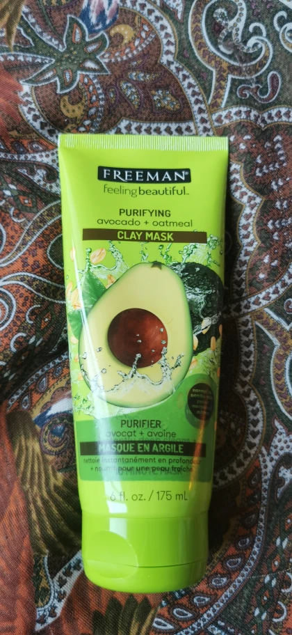 purifying avocado and oatmeal clay mask thumbnail