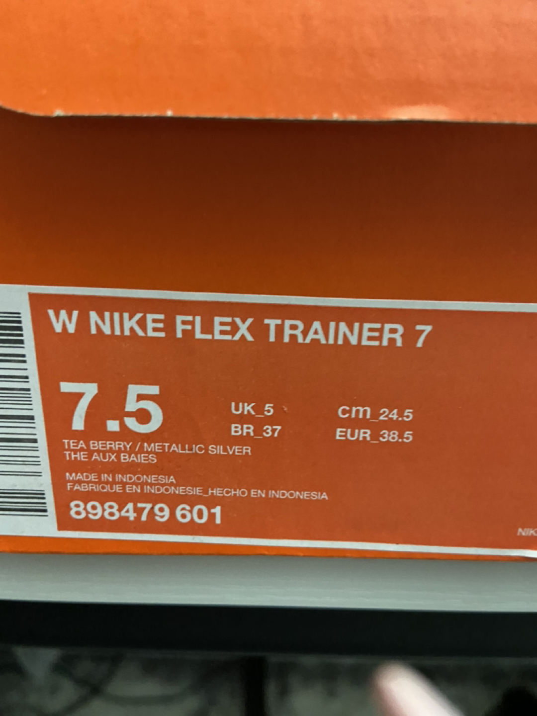 Nike Womens runners - brand new - photo 4
