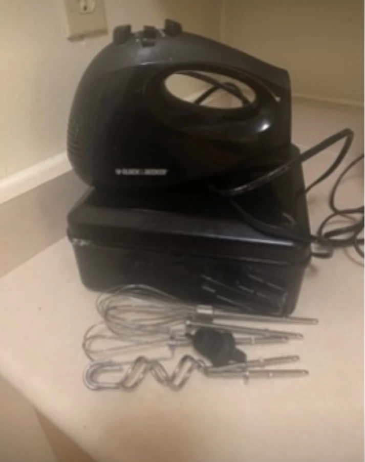 Hand mixer
