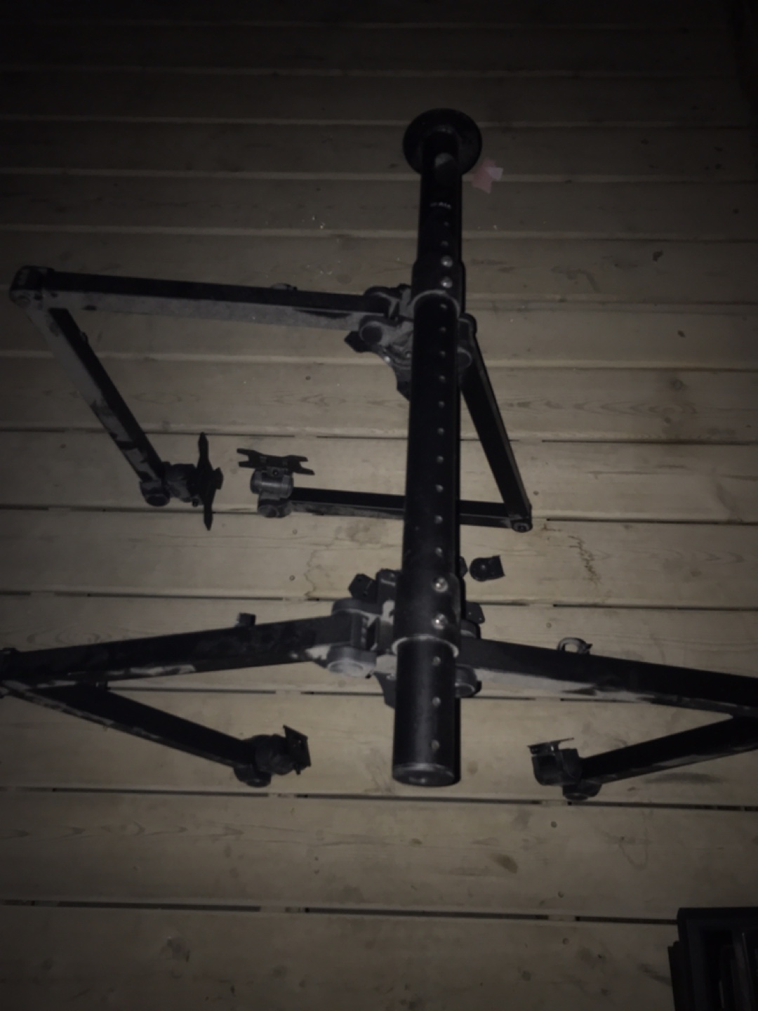 Monitor mount for 6 monitors
