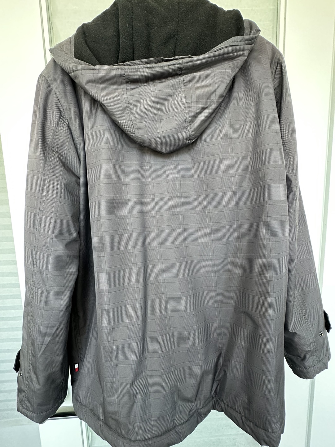 Classic Men Hooded Winter Jacket image indicator(3)