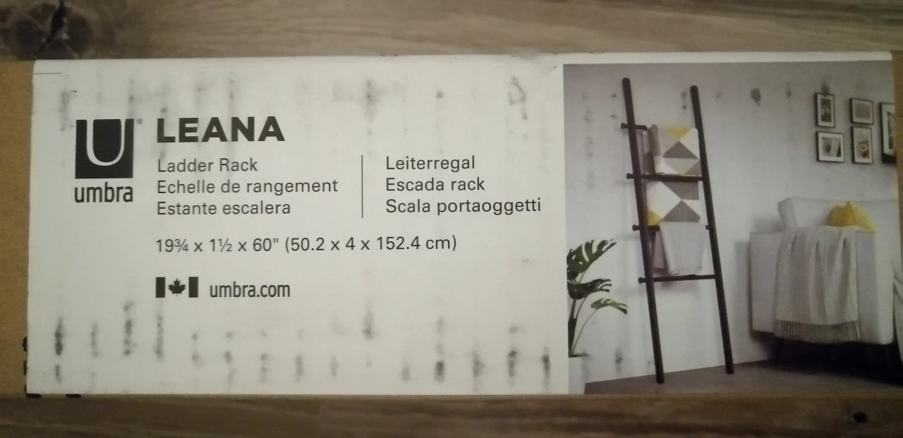 Umbra Blanket Ladder BRAND NEW image indicator(6)