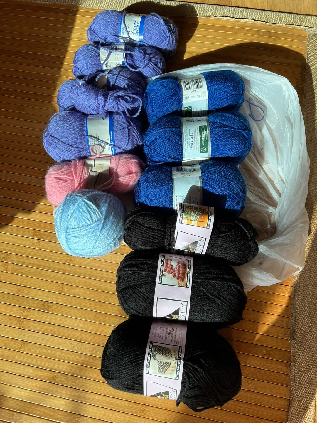 Lot of yarn thumbnail