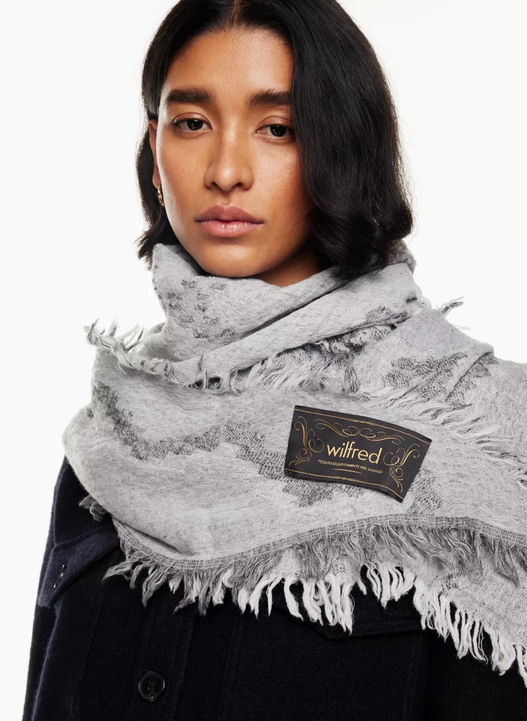 Aritzia wilfred diamond scarf grey 💰 thumbnail