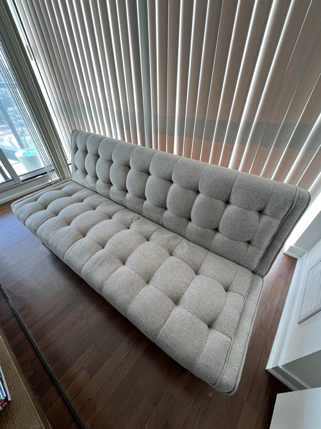 Slightly damaged sofa-bed - photo 2