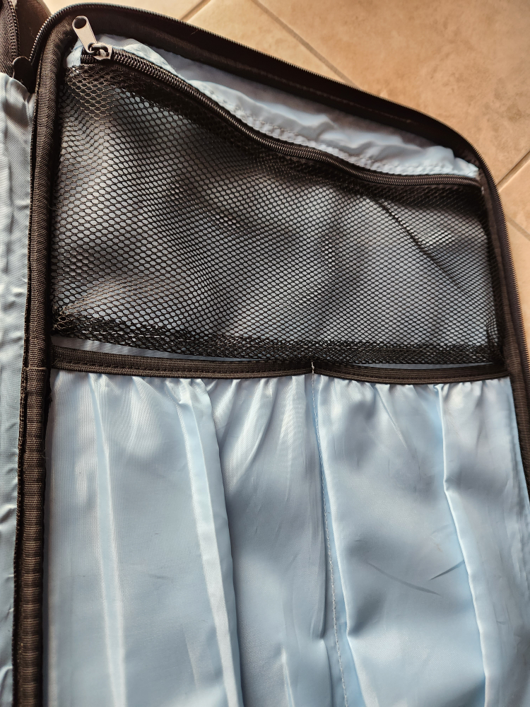 Roxy Carry on Luggage image indicator(7)