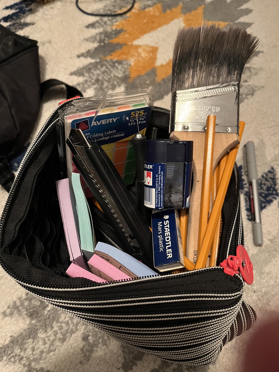 Arts & craft bag with assorted content thumbnail