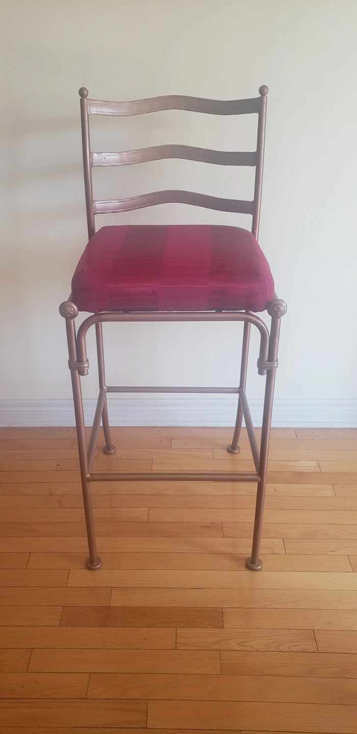 3 metal High chairs image indicator(2)