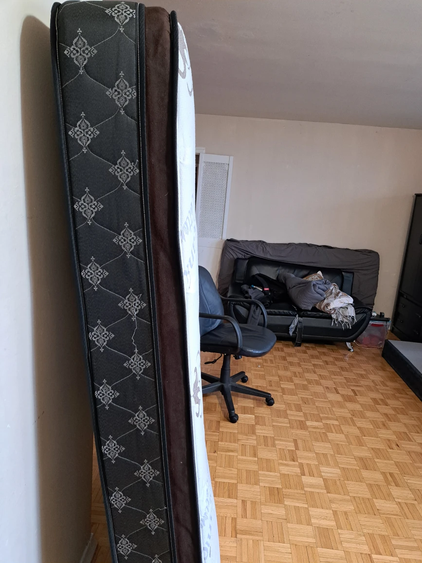 Few months old Twin Matress with box frame @80$ - photo 5