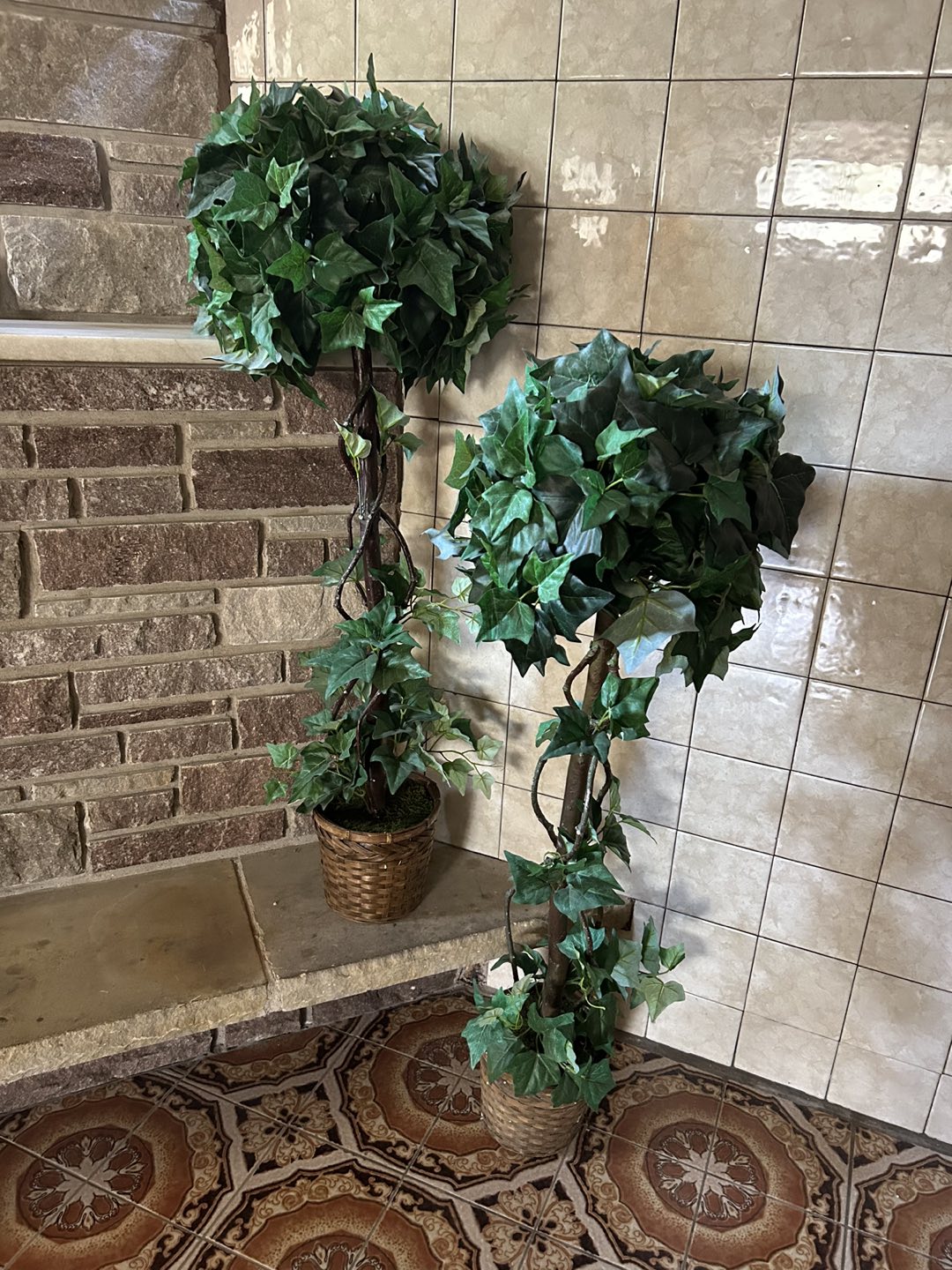 Artificial ivy trees