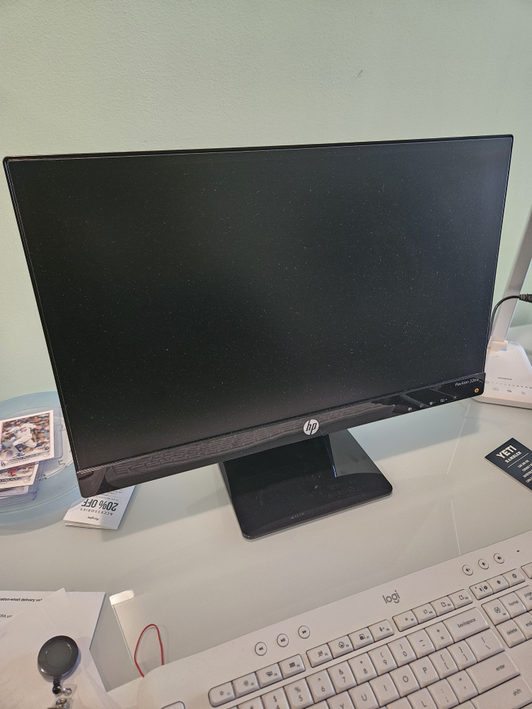 HP Pavilion 22bw 22" monitor