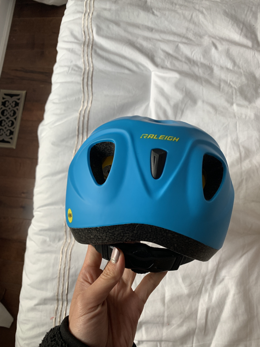 BNWT enfant helmet image indicator(6)